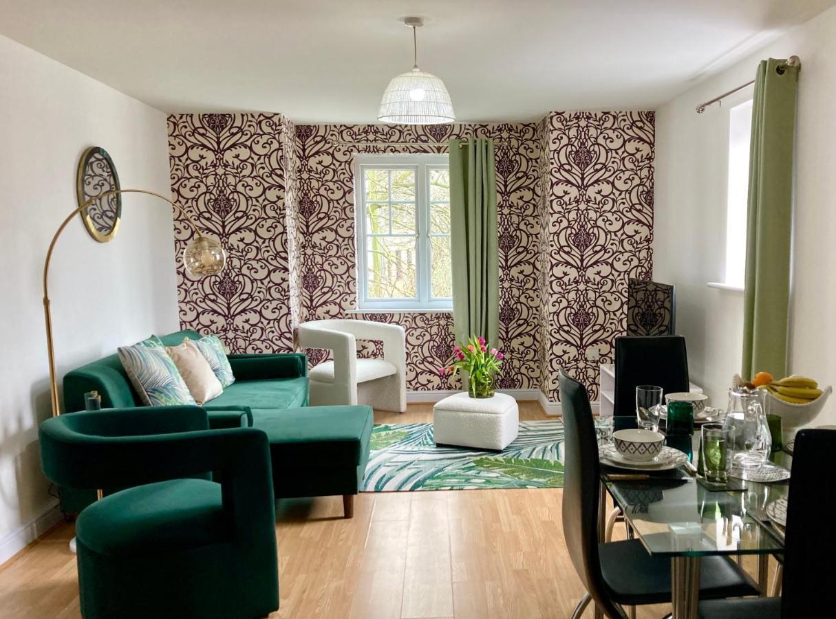 The Comfy Flat- Modern & Bright 2 Bedrooms